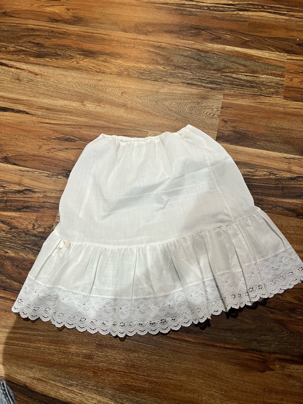 White Cotton Eyelet Ruffle Skirt Slip Made In USA Best For Small EUC Vintage